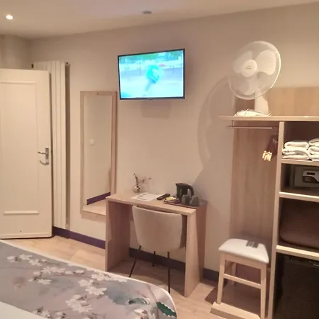 Hotel Modern Est-2
